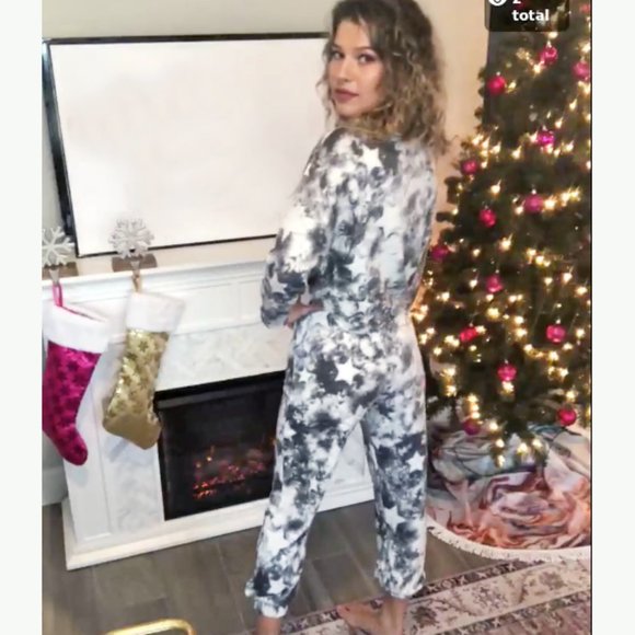 Tie Dye Star Print Lounge Set - Picture 6 of 8